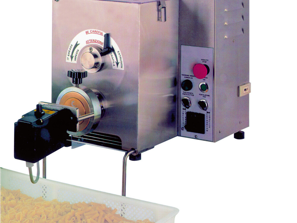 Machine à pâtes 