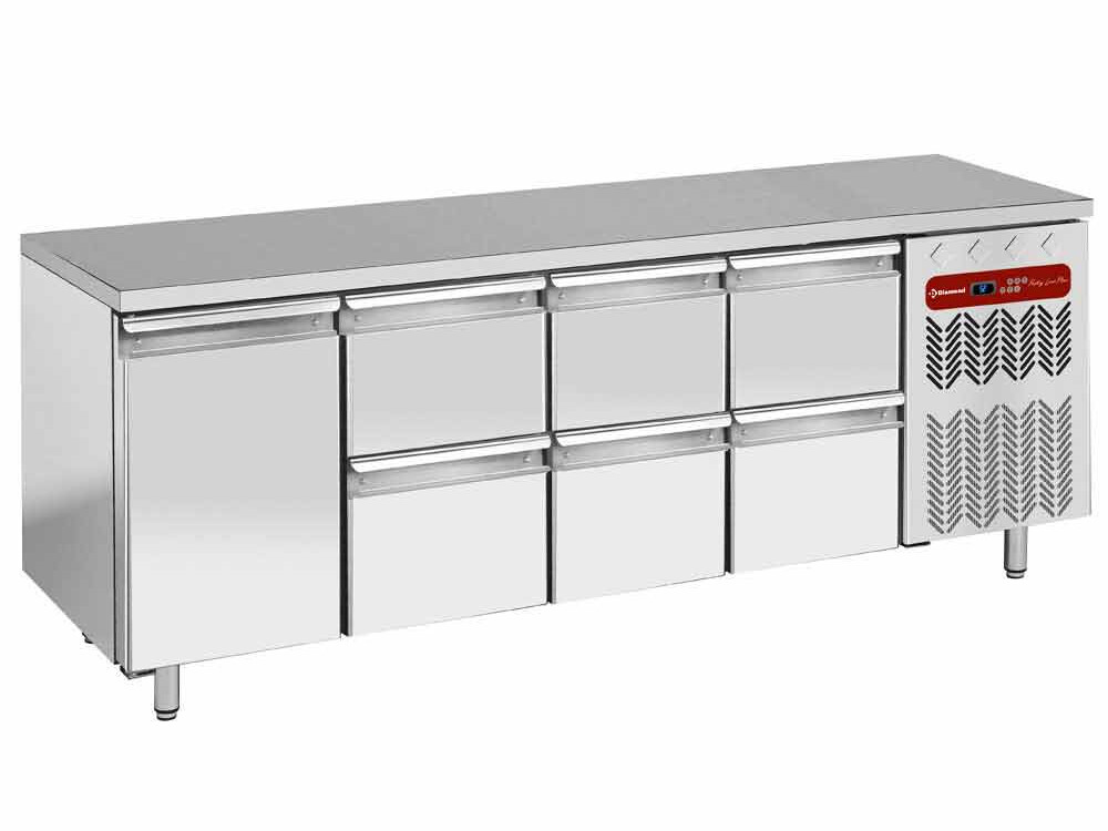 Table frigorifique composée de : - équipement professionnel de qualité