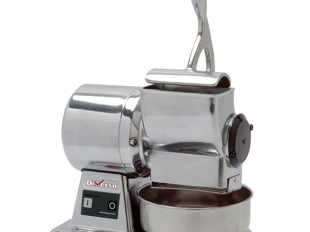 Râpe parmesan - professionnel professionnel de qualité