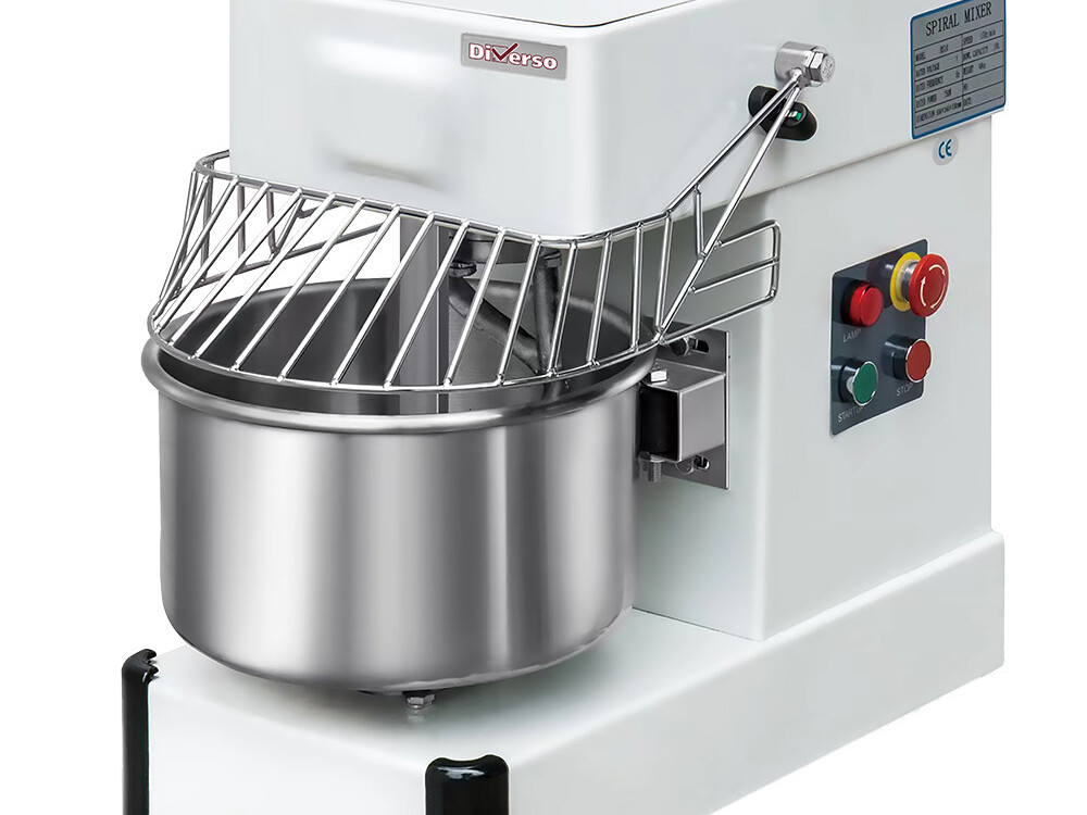 Pétrin à spirale 10 litres,  sur roues - équipement professionnel de qualité