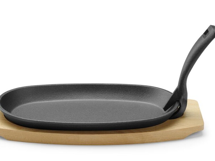 Plat en fonte avec dessous en bois et poignée avec pince... - professionnel professionnel de qualité